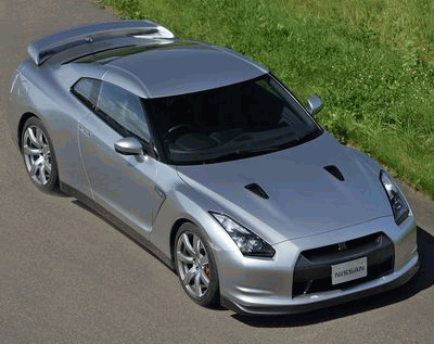 Nissan GT-R