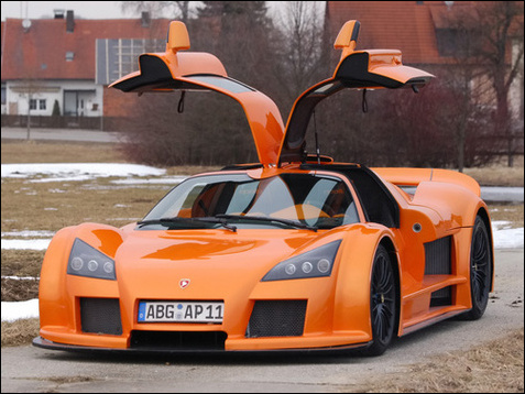 Gumpert Apollo 